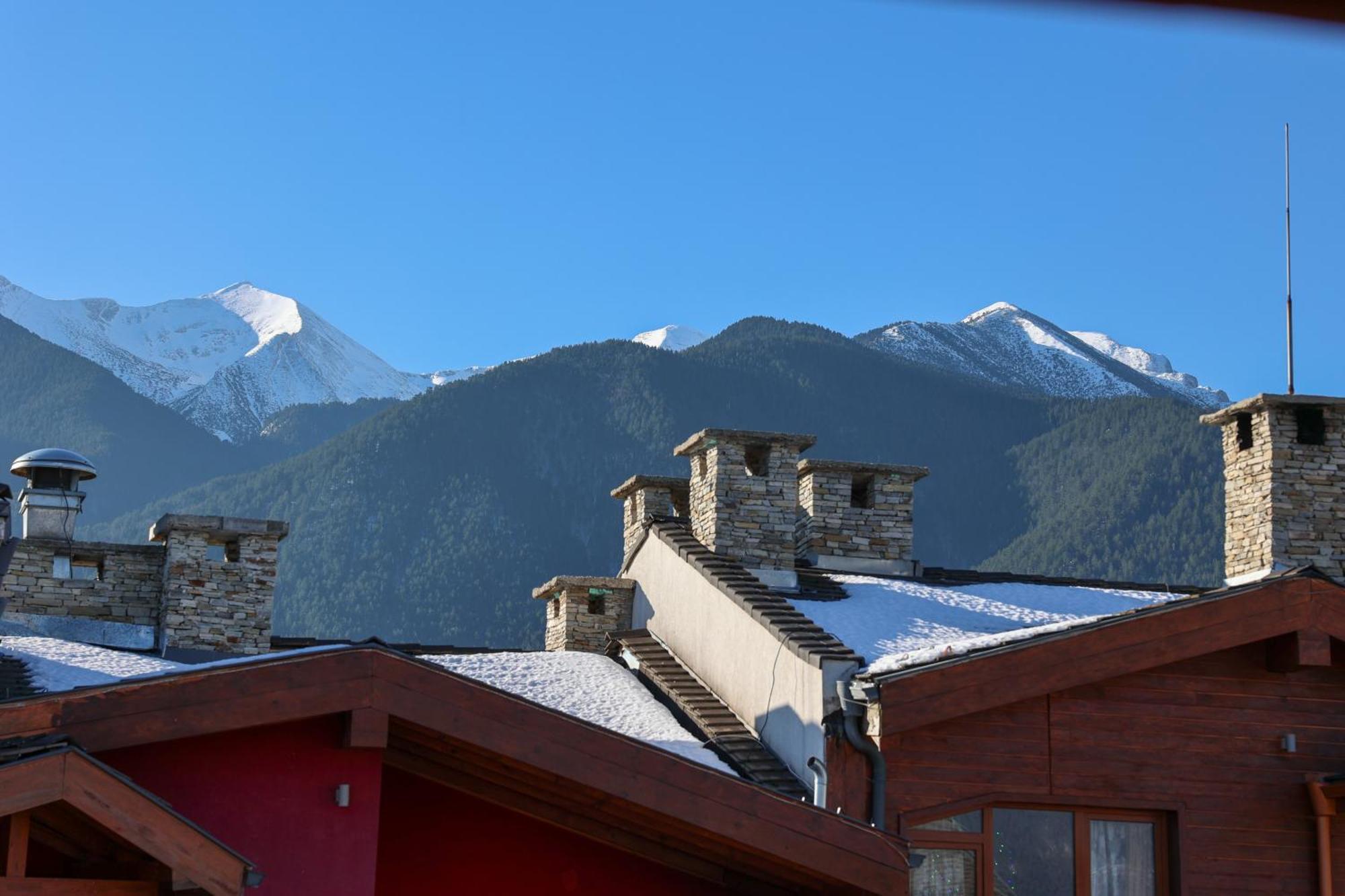 Pirin Golf Mountain View Retreat Διαμέρισμα Ράζλογκ Εξωτερικό φωτογραφία