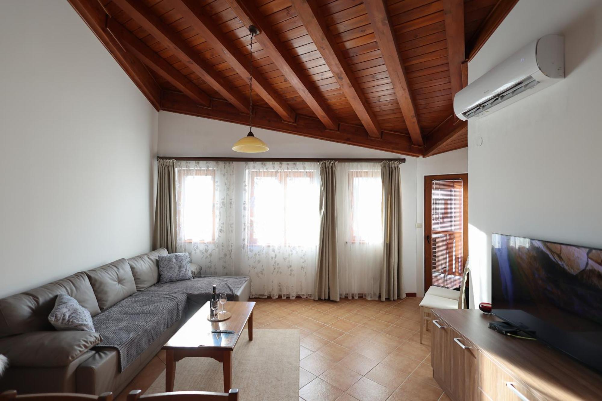 Pirin Golf Mountain View Retreat Διαμέρισμα Ράζλογκ Εξωτερικό φωτογραφία