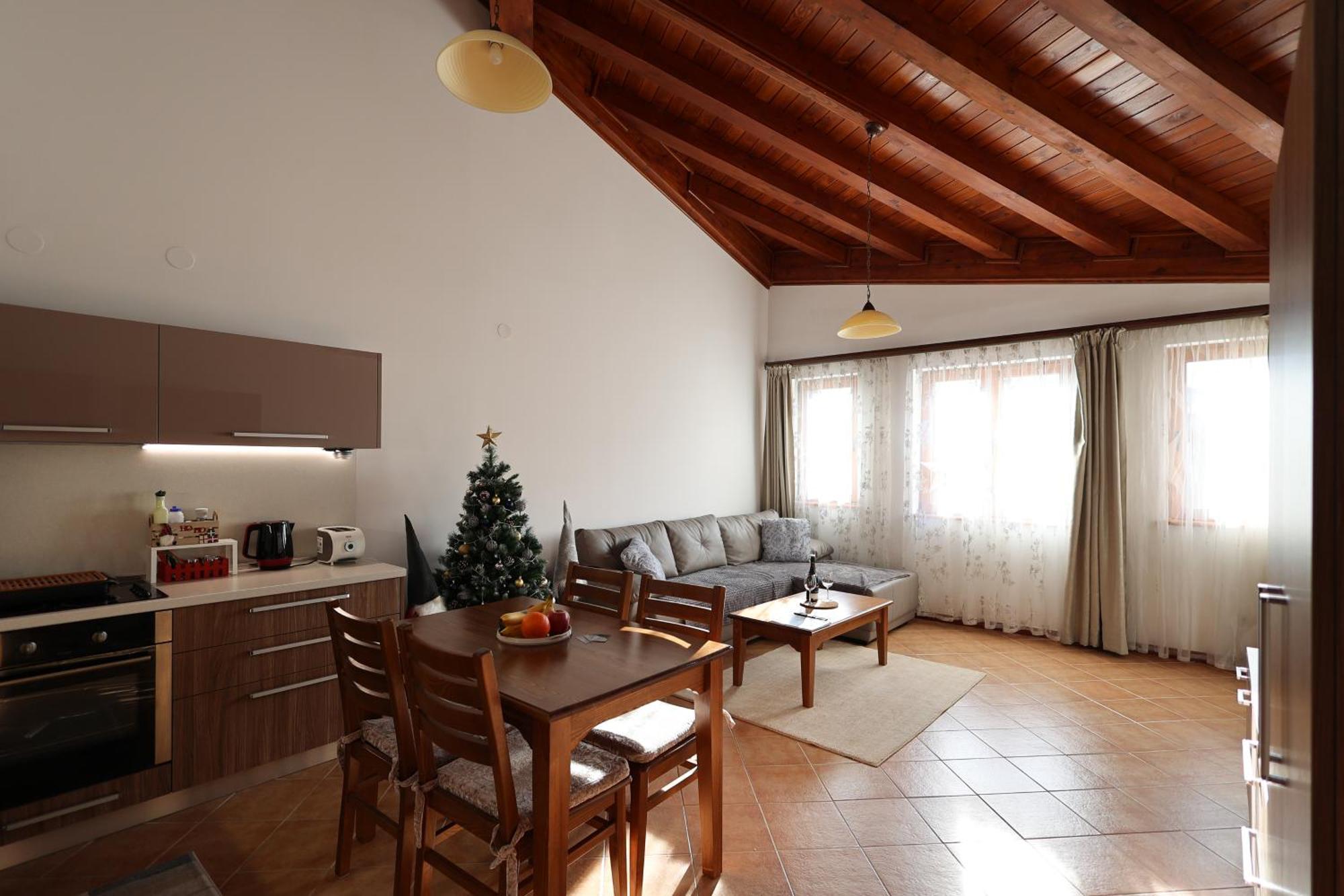 Pirin Golf Mountain View Retreat Διαμέρισμα Ράζλογκ Εξωτερικό φωτογραφία